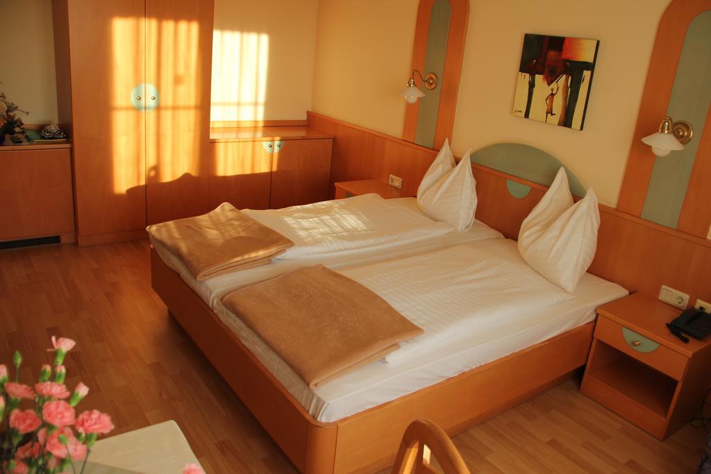 Landhotel Erhardt Bad Waltersdorf Luaran gambar